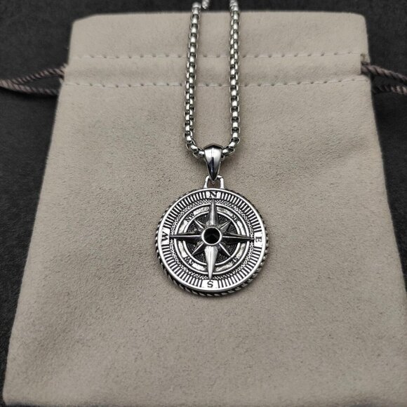 David Yurman Men's Sterling Silver 35mm Maritime Compass Pendant w/ 22" DY chain - Picture 2 of 3
